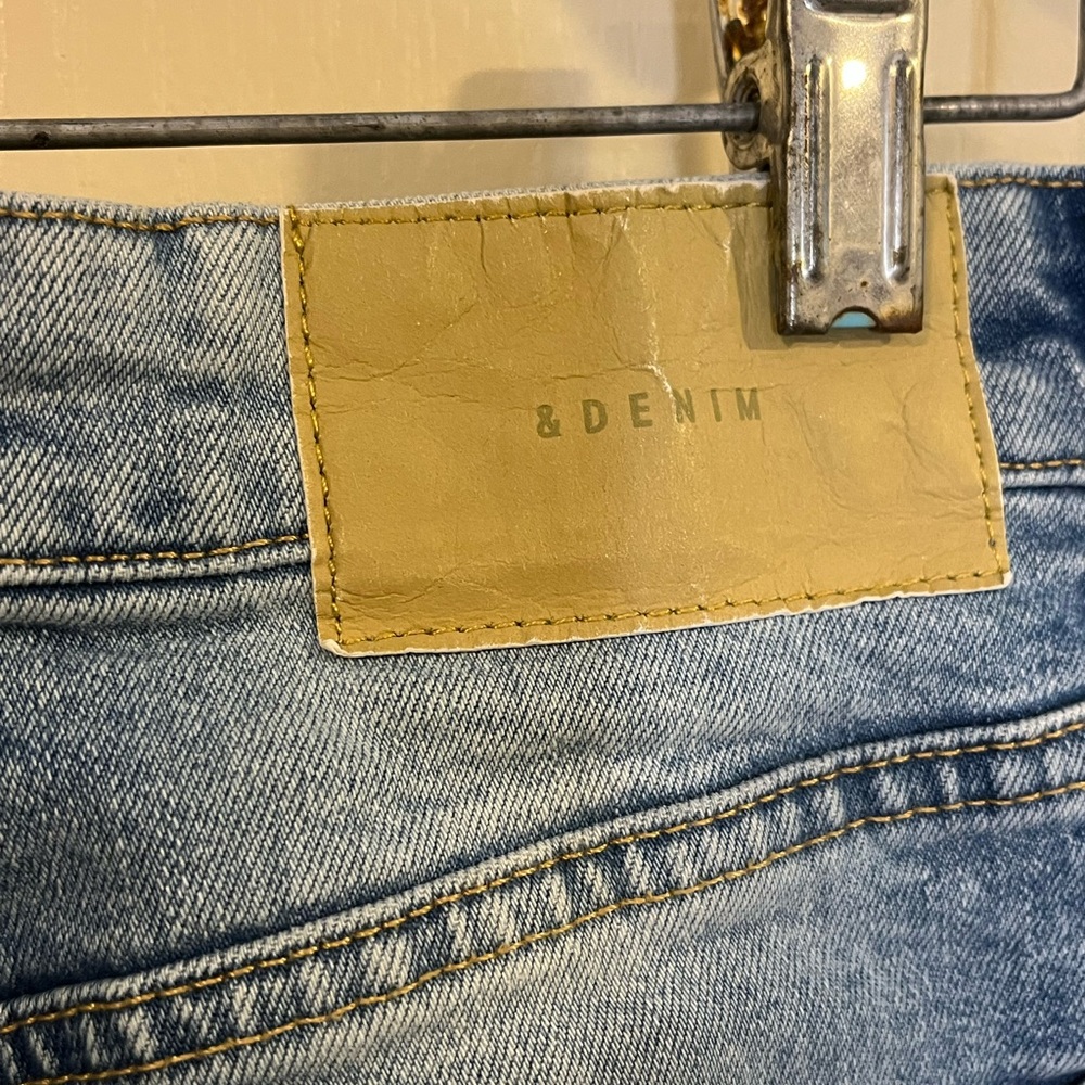 & Denim Distressed Blue Denim Jeans - Picture 10 of 11